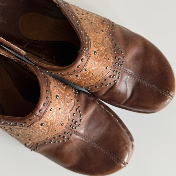 Ariat Clogs Ashland Tooled Leather Platform Studded Cognac Brown Tan Women’s 8 - Picture 2 of 9